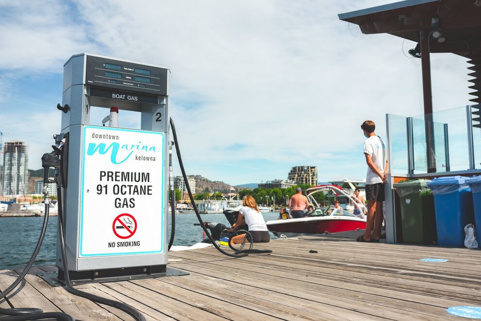 Downtown Marina pumps are conveniently located so the fun doesn’t have to stop when the fuel tank is empty.